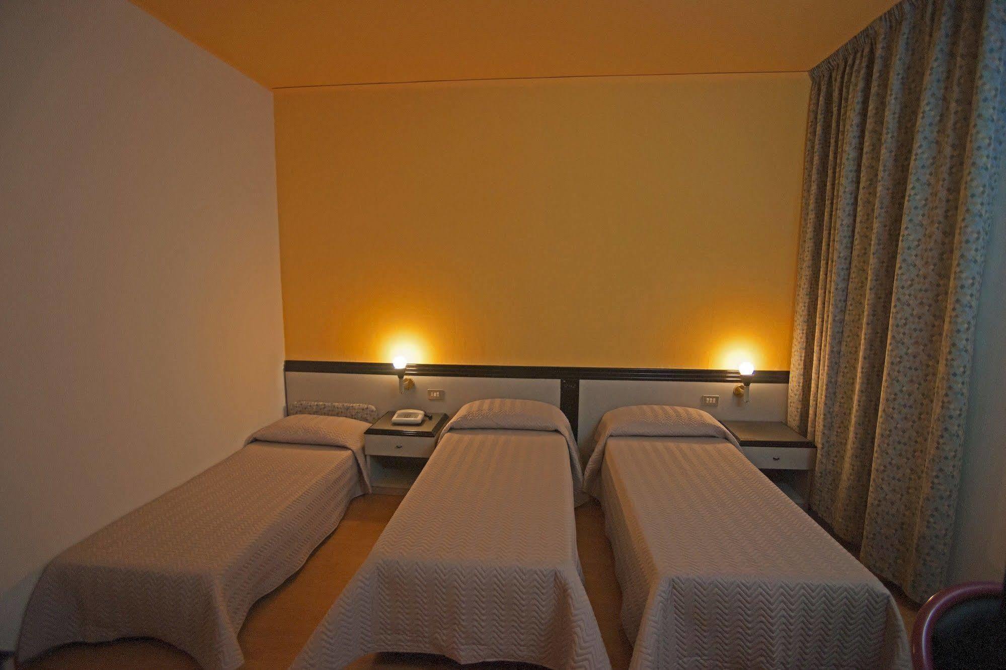 Hotel Orri Tortoli Exterior photo